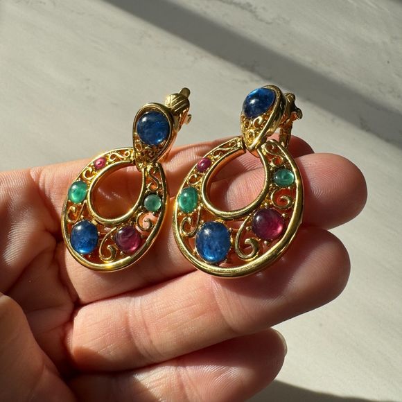 Vintage Trifari Jeweled Gold Teardrop Earrings - Picture 9 of 9